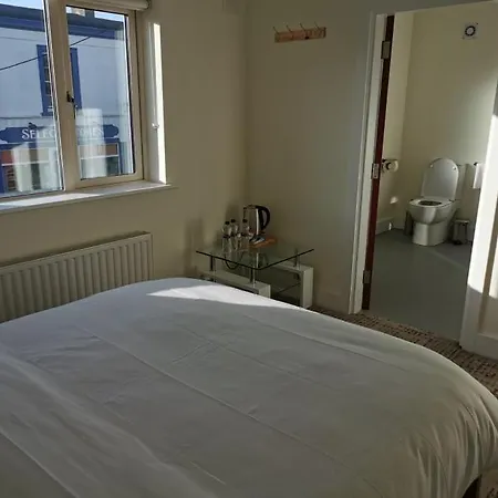 住宿加早餐酒店 Coliemore Acommodation 3*