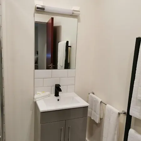 住宿加早餐酒店 Coliemore Acommodation